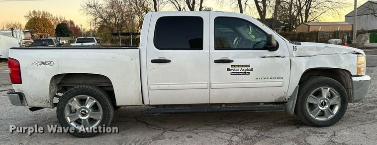 image for item MT9020 2012 Chevrolet Silverado 1500 Crew Cab pickup truck