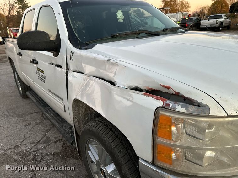 image for item MT9020 2012 Chevrolet Silverado 1500 Crew Cab pickup truck