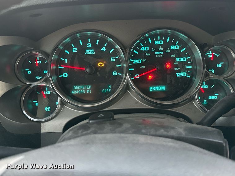 image for item MT9020 2012 Chevrolet Silverado 1500 Crew Cab pickup truck