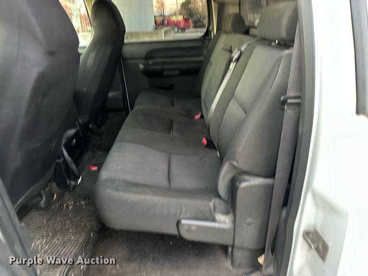 image for item MT9020 2012 Chevrolet Silverado 1500 Crew Cab pickup truck