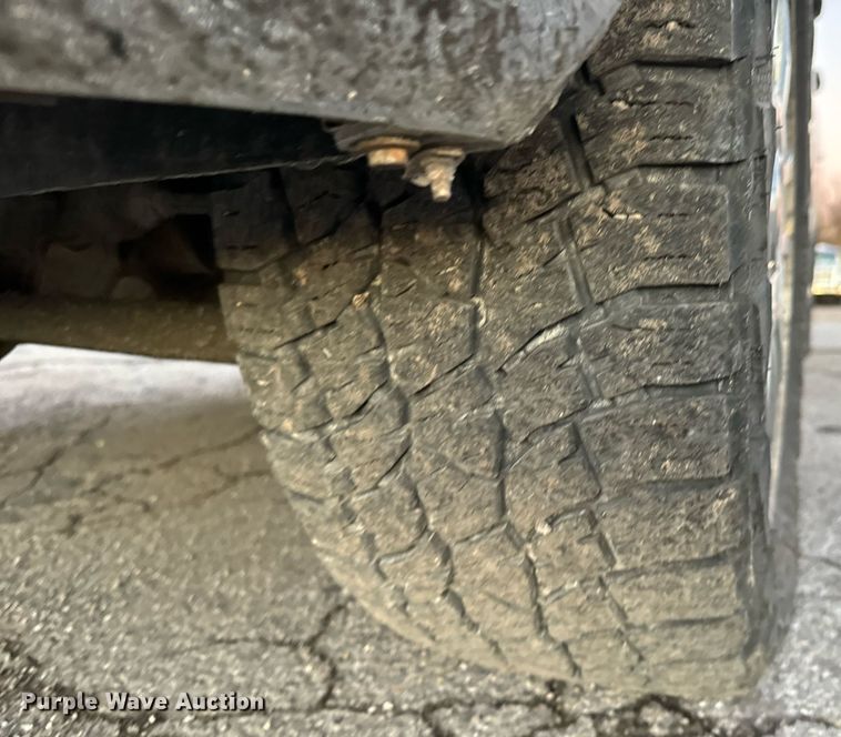 image for item MT9020 2012 Chevrolet Silverado 1500 Crew Cab pickup truck