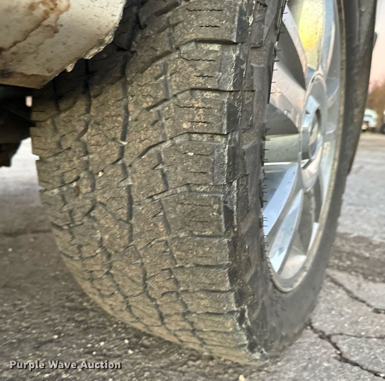 image for item MT9020 2012 Chevrolet Silverado 1500 Crew Cab pickup truck