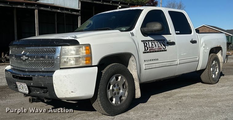 image for item MT9021 2010 Chevrolet Silverado 1500 Crew Cab pickup truck