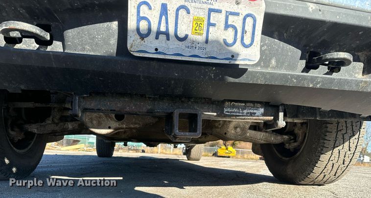 image for item MT9021 2010 Chevrolet Silverado 1500 Crew Cab pickup truck