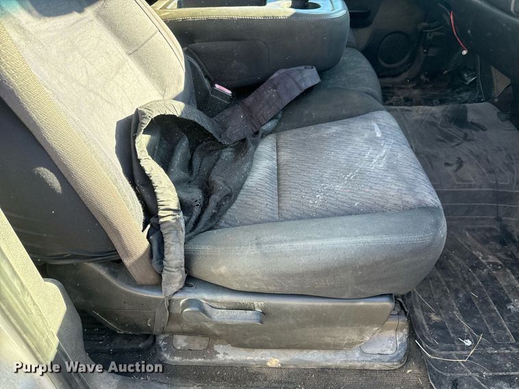 image for item MT9021 2010 Chevrolet Silverado 1500 Crew Cab pickup truck