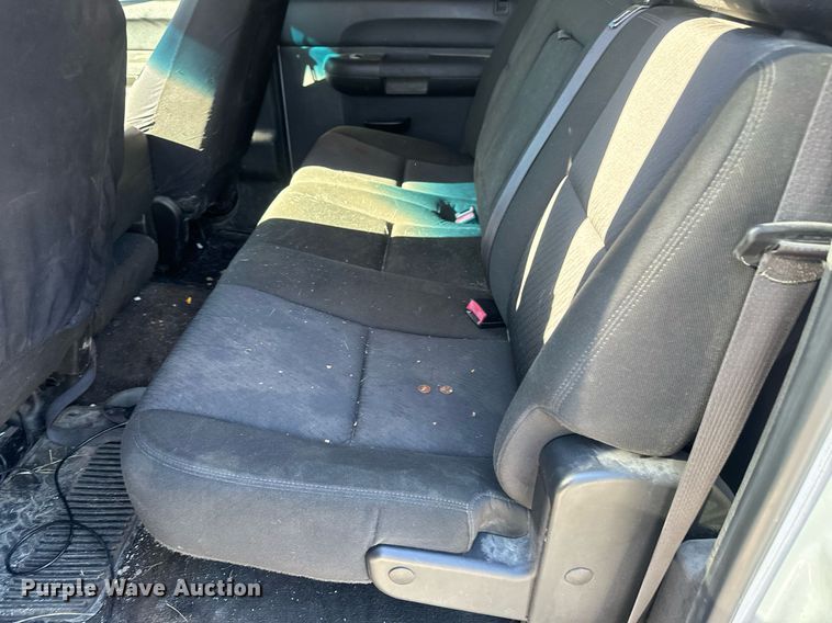 image for item MT9021 2010 Chevrolet Silverado 1500 Crew Cab pickup truck