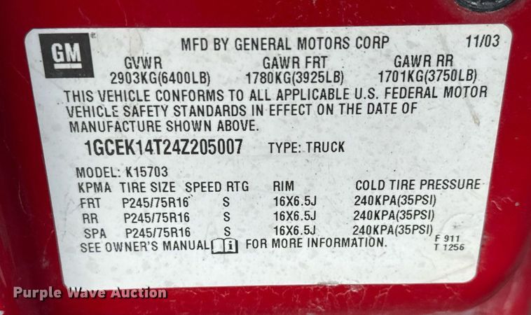 image for item MT9022 2004 Chevrolet Silverado 1500 pickup truck