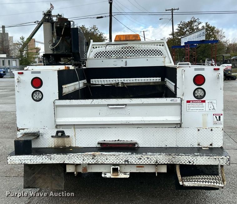 image for item NJ9563 2012 Ford F550 Super Duty XL utility / service truck