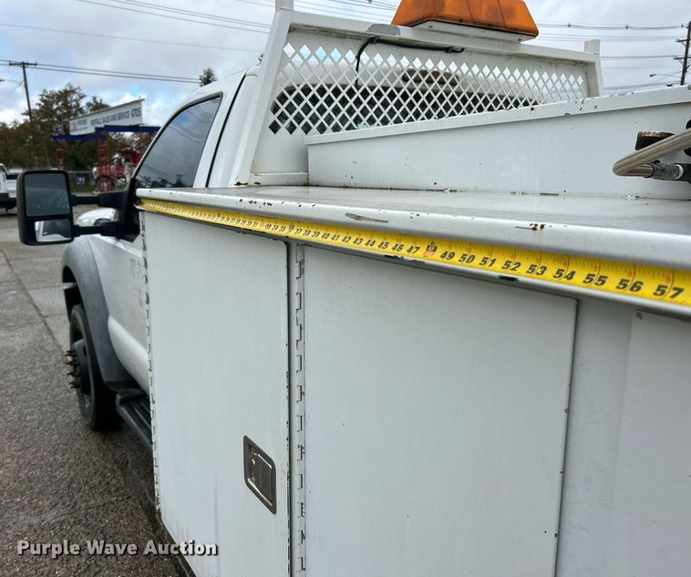 image for item NJ9563 2012 Ford F550 Super Duty XL utility / service truck