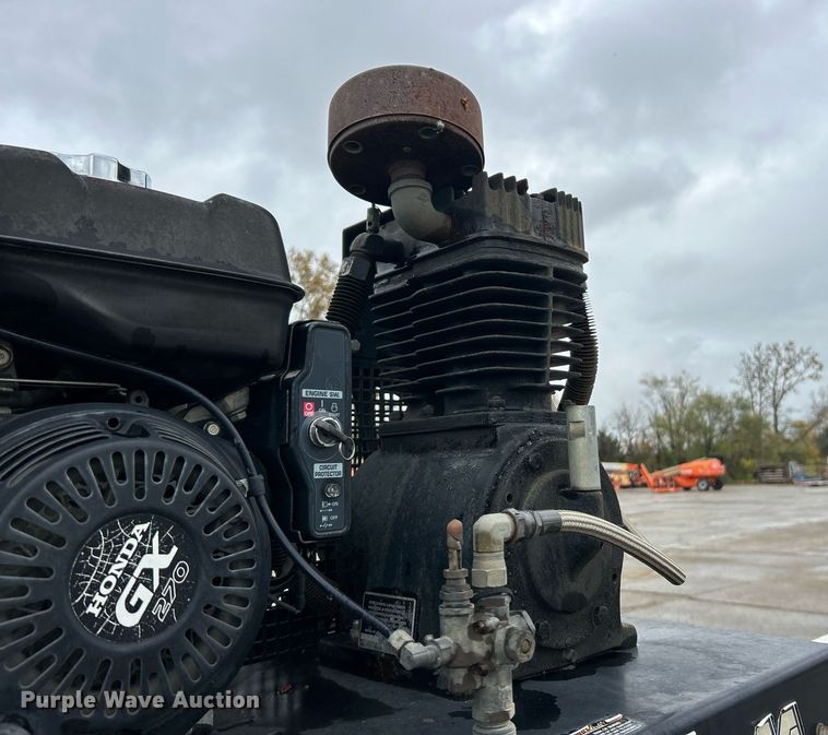 image for item NJ9563 2012 Ford F550 Super Duty XL utility / service truck