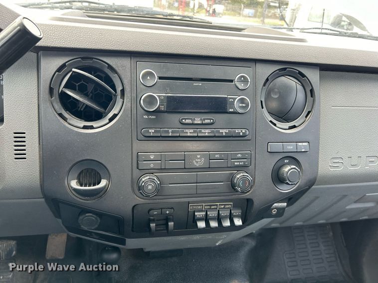 image for item NJ9563 2012 Ford F550 Super Duty XL utility / service truck