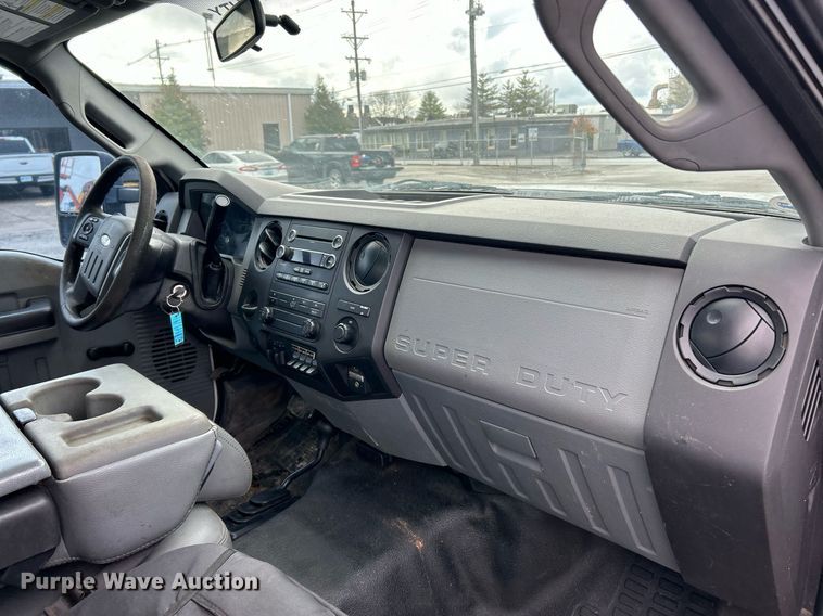image for item NJ9563 2012 Ford F550 Super Duty XL utility / service truck