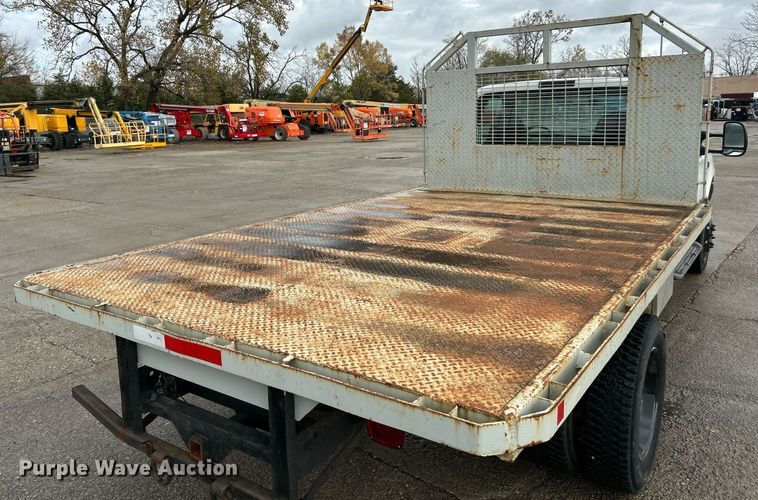 image for item NJ9564 1999 Ford F450 Super Duty XL flatbed truck