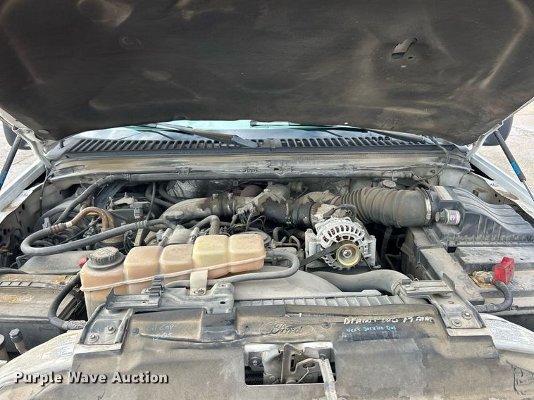 image for item NJ9564 1999 Ford F450 Super Duty XL flatbed truck