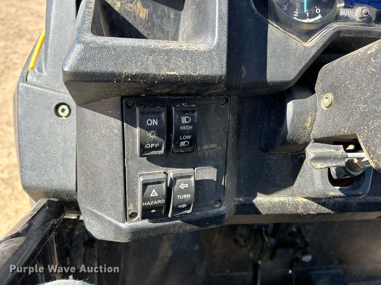 image for item NJ9575 2021 Cub Cadet Challenger M 750 EP utility vehicle