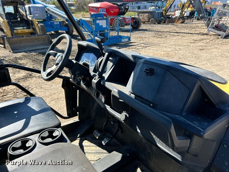 image for item NJ9575 2021 Cub Cadet Challenger M 750 EP utility vehicle