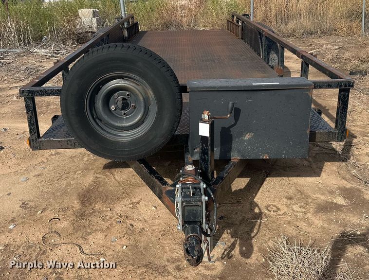 image for item NQ9068 2005 Trail King Utility trailer