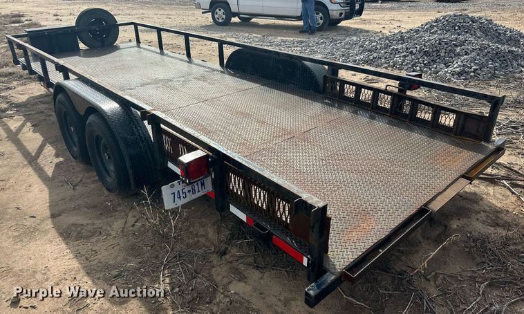 image for item NQ9068 2005 Trail King Utility trailer