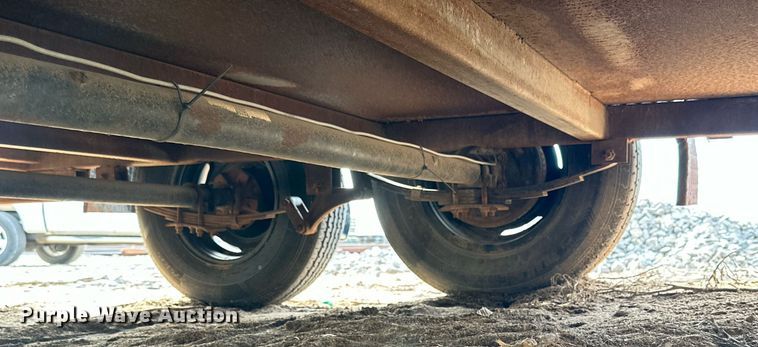 image for item NQ9068 2005 Trail King Utility trailer