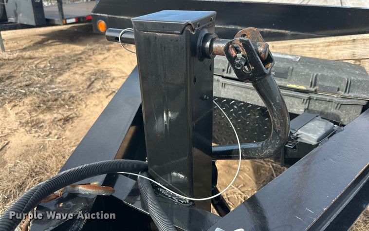 image for item NQ9069 2010 Top Brand utility trailer