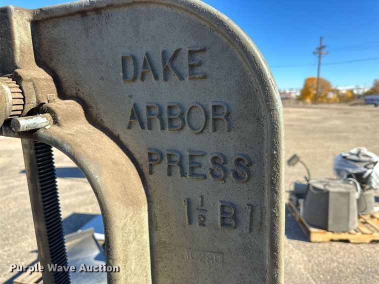 image for item NQ9075 Tools