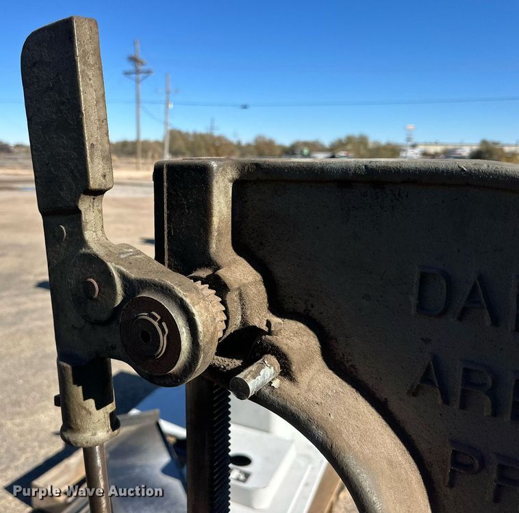 image for item NQ9075 Tools