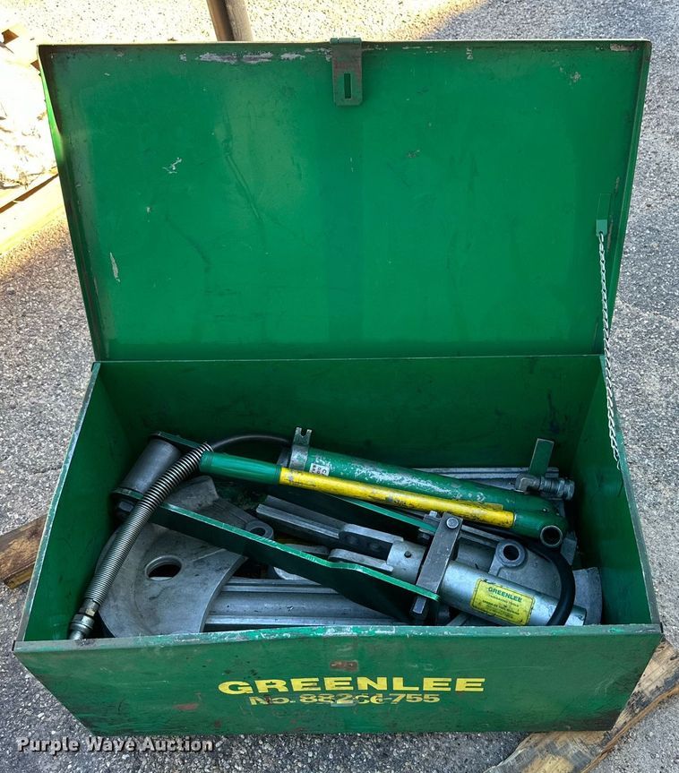 image for item NQ9075 Tools