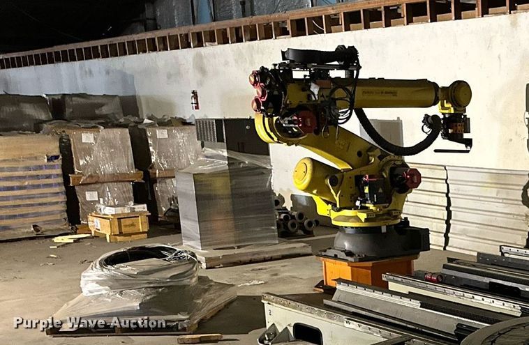 image for item NQ9082 (2) 2017 Fanuc R-2000iC six-axis robots