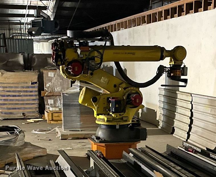 image for item NQ9082 (2) 2017 Fanuc R-2000iC six-axis robots