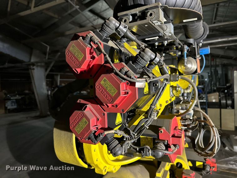 image for item NQ9082 (2) 2017 Fanuc R-2000iC six-axis robots