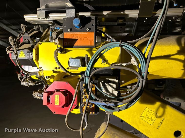 image for item NQ9082 (2) 2017 Fanuc R-2000iC six-axis robots