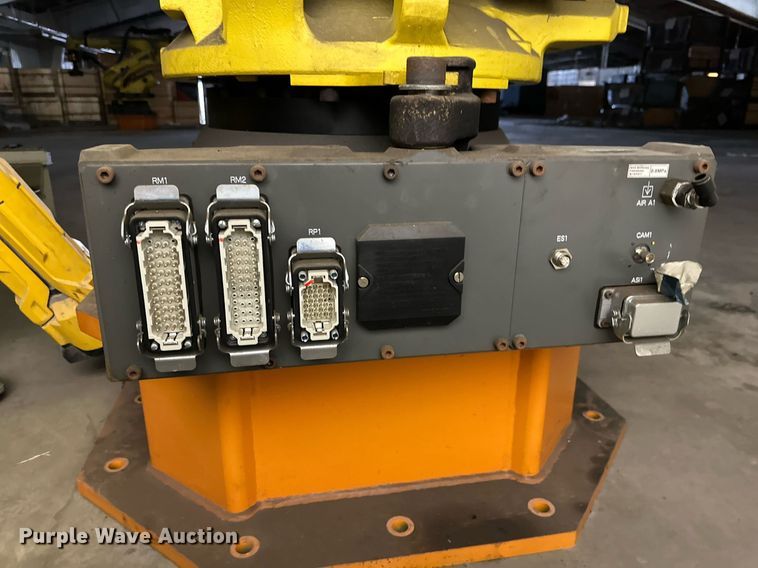 image for item NQ9082 (2) 2017 Fanuc R-2000iC six-axis robots