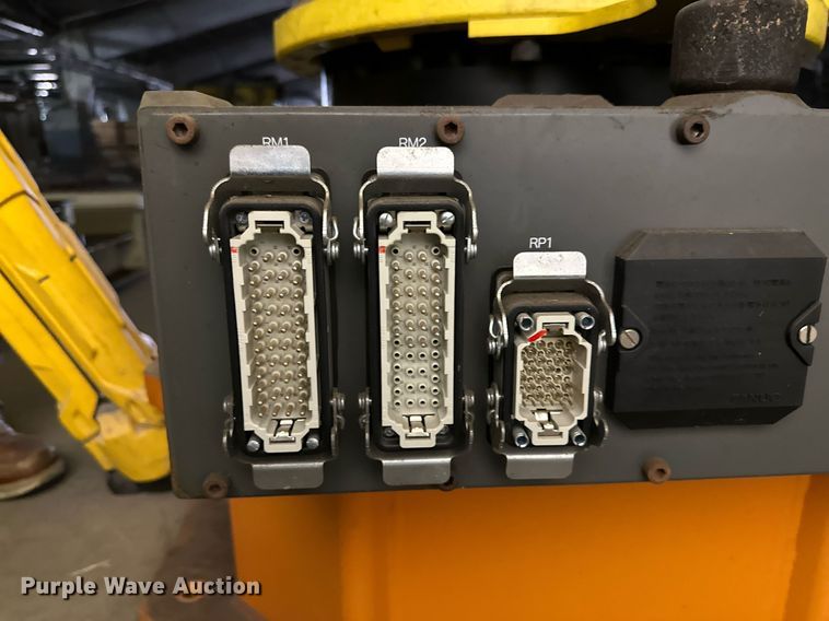 image for item NQ9082 (2) 2017 Fanuc R-2000iC six-axis robots