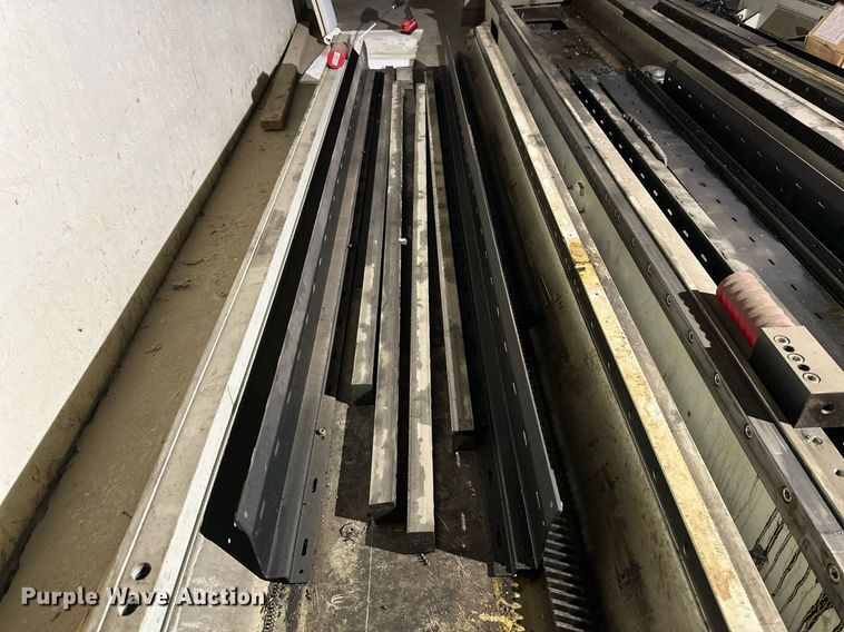 image for item NQ9082 (2) 2017 Fanuc R-2000iC six-axis robots