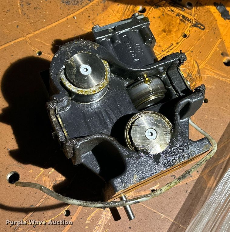 image for item NQ9082 (2) 2017 Fanuc R-2000iC six-axis robots