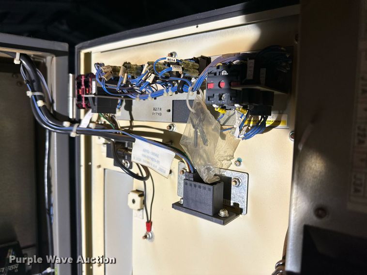 image for item NQ9082 (2) 2017 Fanuc R-2000iC six-axis robots