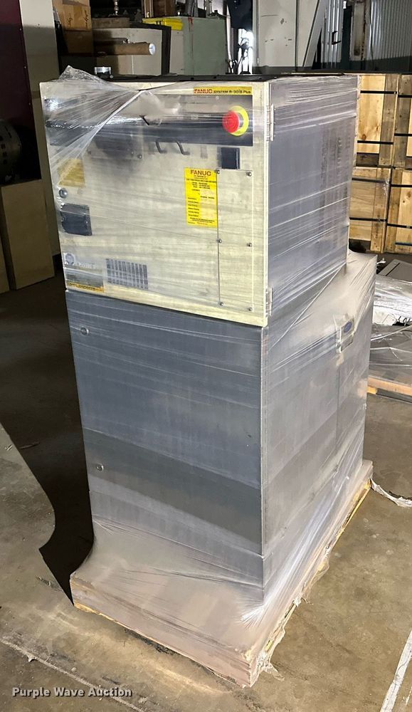 image for item NQ9082 (2) 2017 Fanuc R-2000iC six-axis robots