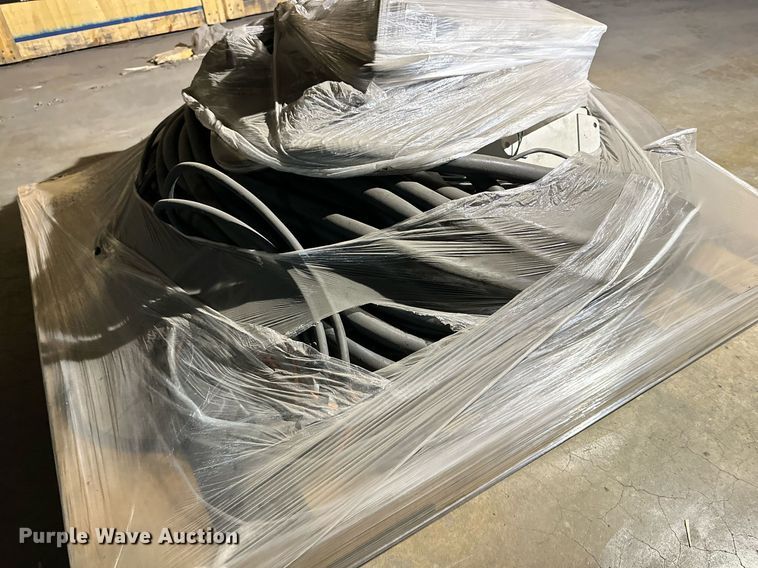 image for item NQ9082 (2) 2017 Fanuc R-2000iC six-axis robots