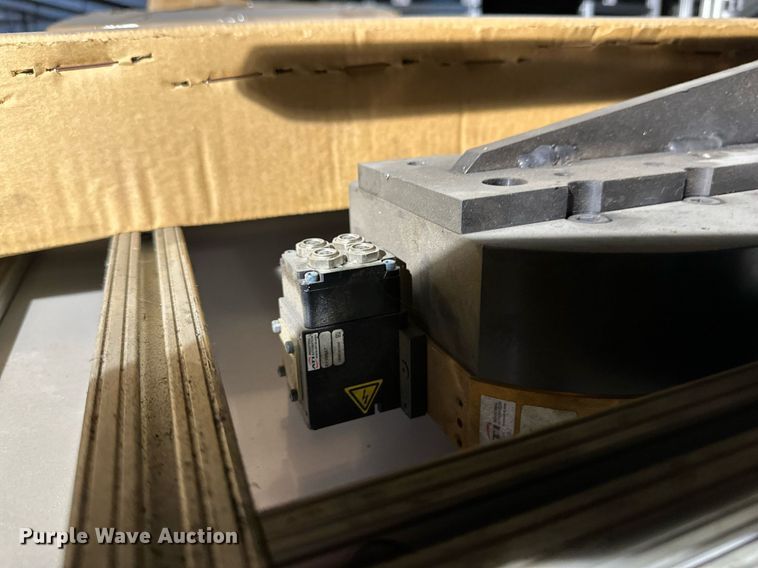 image for item NQ9082 (2) 2017 Fanuc R-2000iC six-axis robots