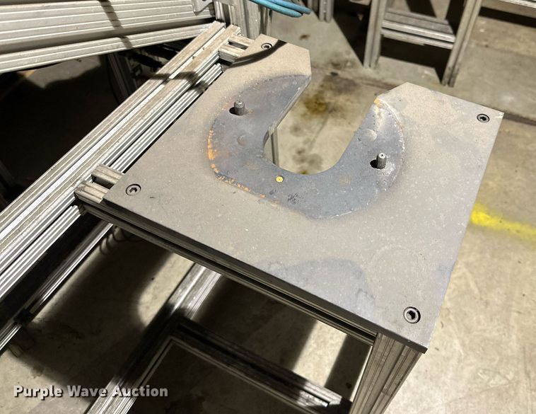 image for item NQ9082 (2) 2017 Fanuc R-2000iC six-axis robots