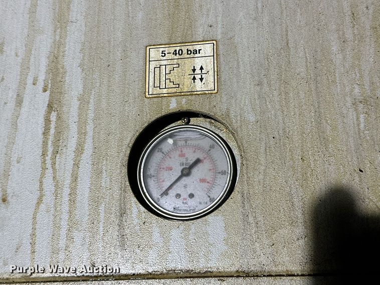 image for item NQ9084 2008 Doosan Puma TL2500L CNC lathe