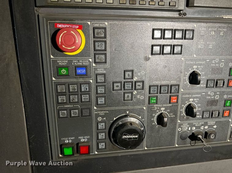 image for item NQ9086 2008 Doosan Puma TL2500L CNC lathe