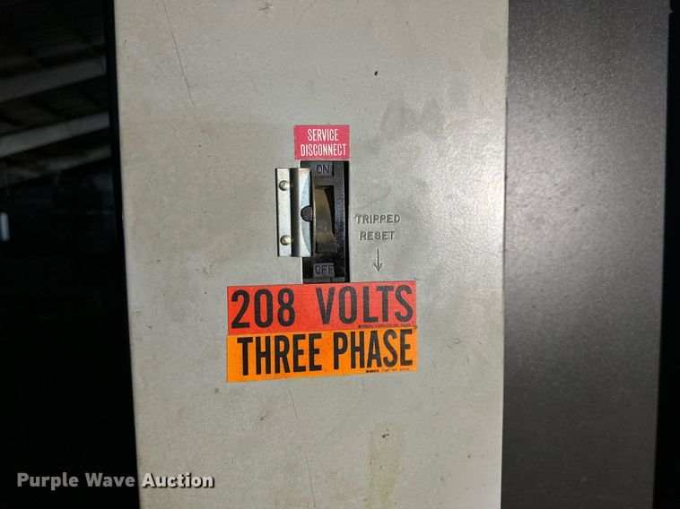 image for item NQ9086 2008 Doosan Puma TL2500L CNC lathe