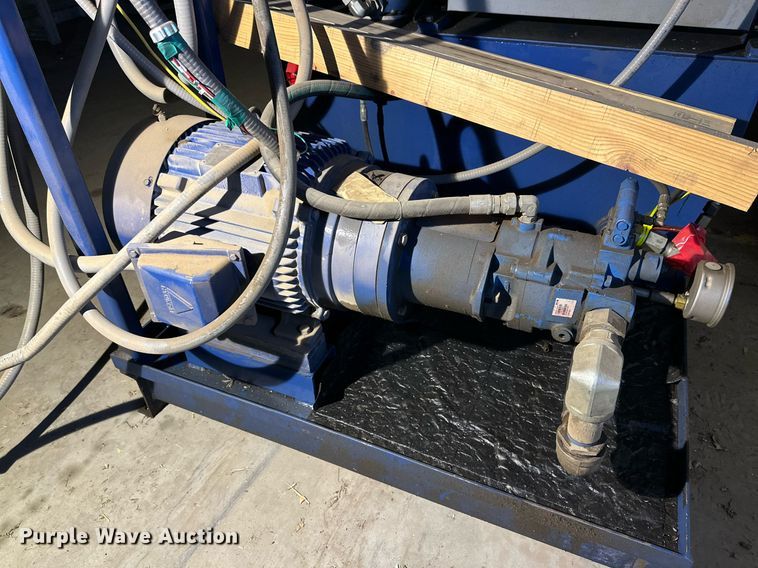 image for item NQ9089 (3) swagers