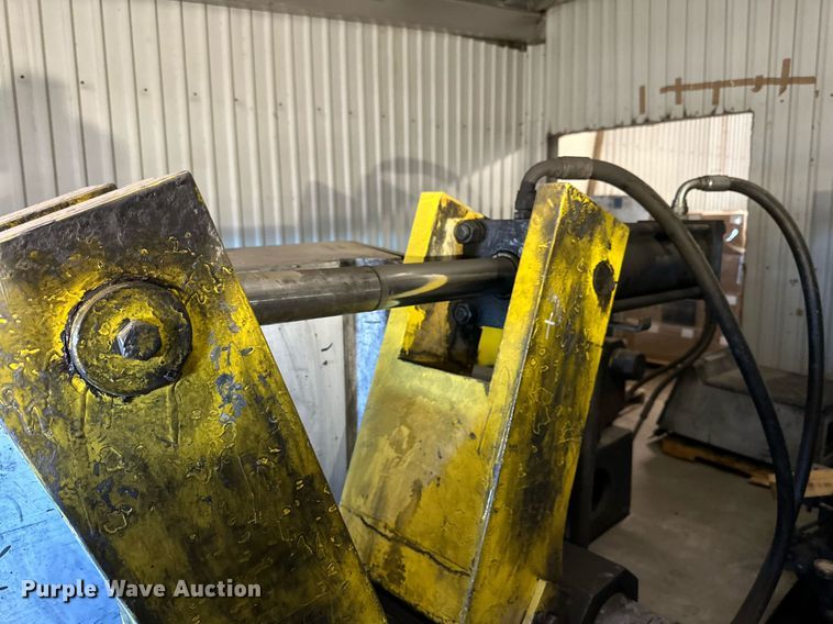 image for item NQ9089 (3) swagers