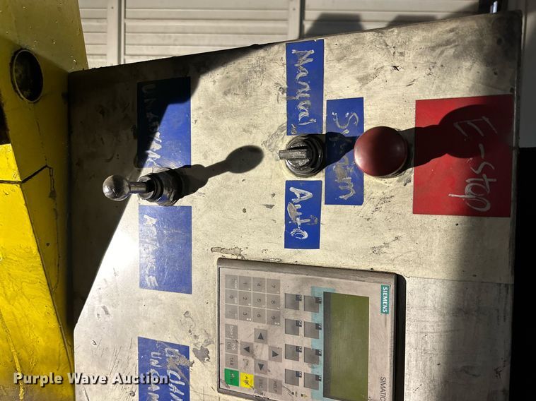 image for item NQ9089 (3) swagers