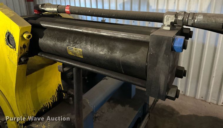 image for item NQ9089 (3) swagers