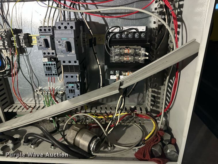 image for item NQ9089 (3) swagers