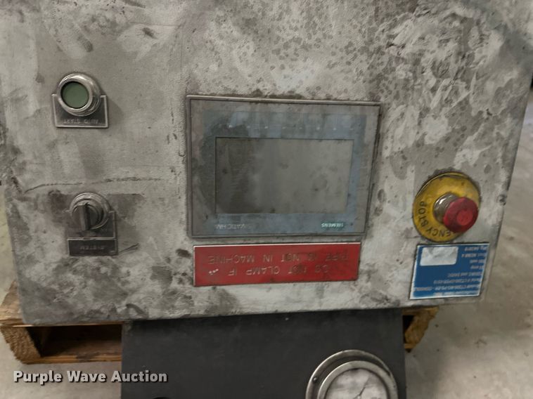 image for item NQ9089 (3) swagers