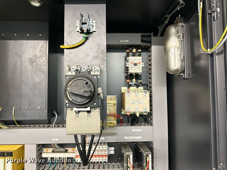 image for item NQ9094 2011 Hwacheon Hi-Tech 400A CNC lathe